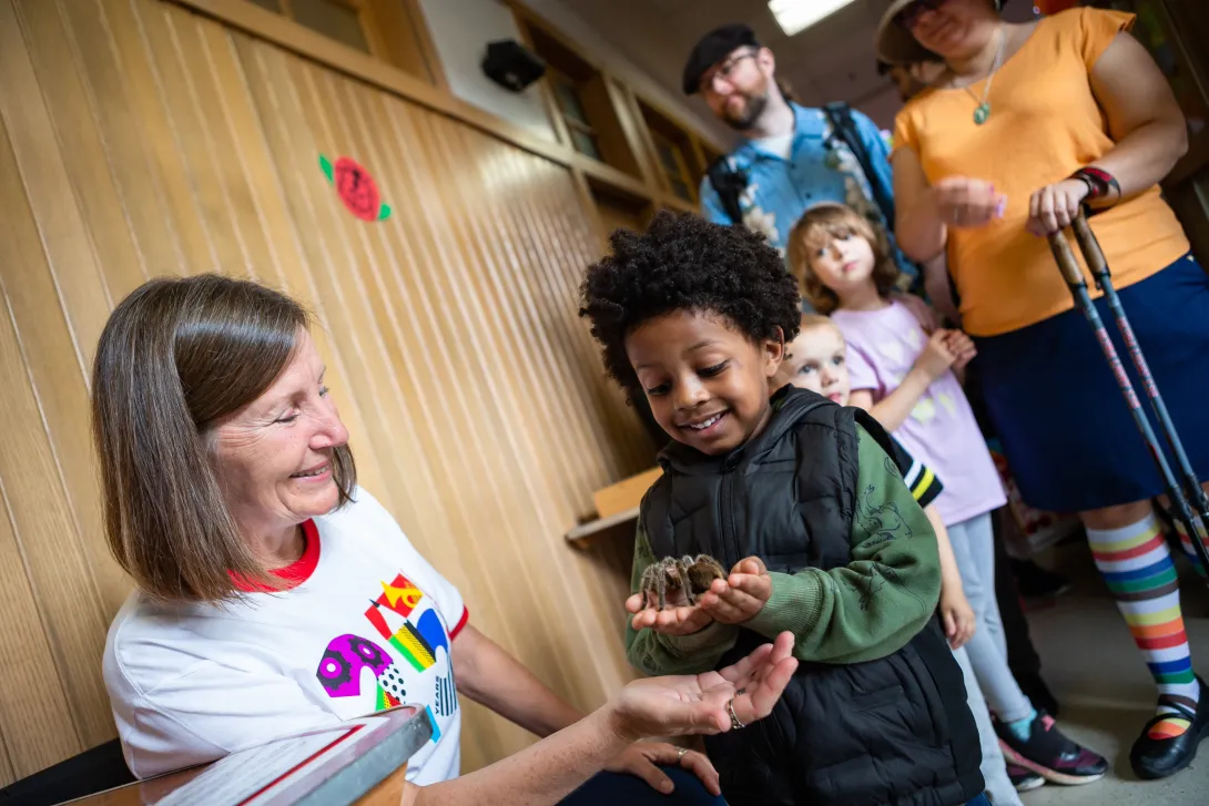Outreach - Insect Zoo - Pauls Shrewsbury - Maryland Day